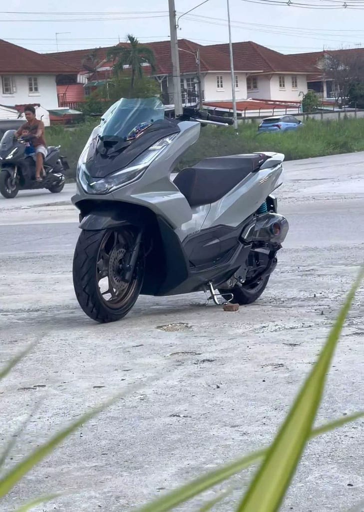 Honda PCX (150/160cc) - The NMAX’s Polished Sibling