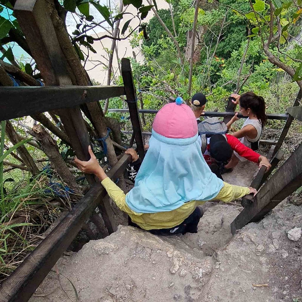 stairs at Kelingking Beach -
