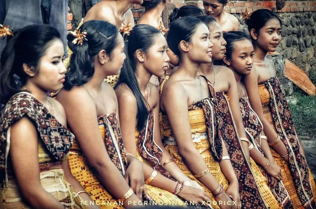 Connect with the Community: A Glimpse into Local Life