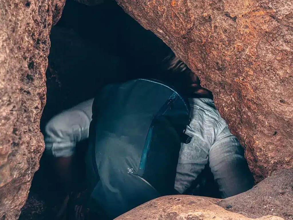 Main Gate Goa Giri Putri