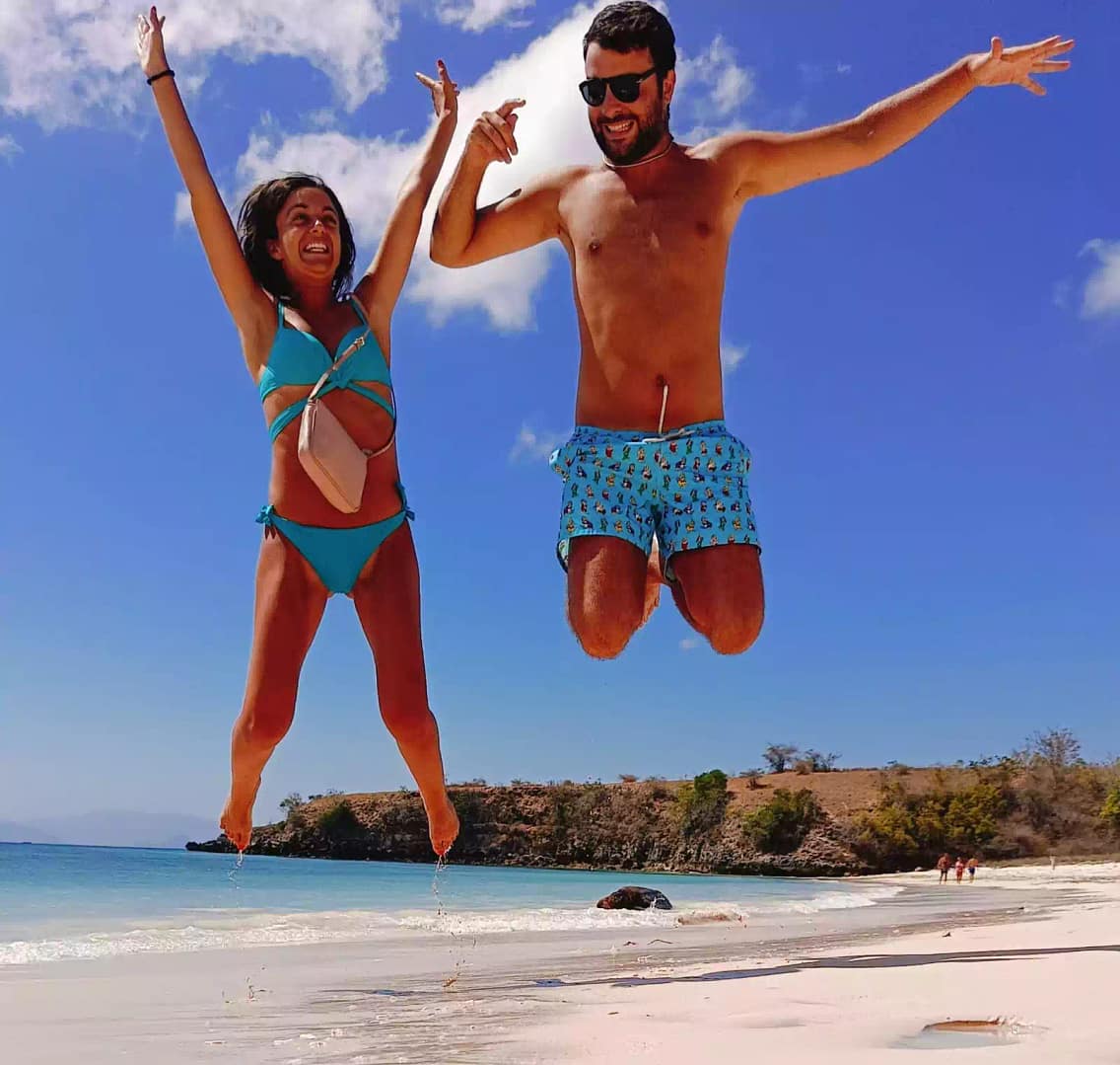 Happy Gueest at Pink Beach Lombok Hey Bali