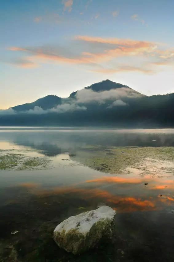 morning ambience at Lake Batur in Bali