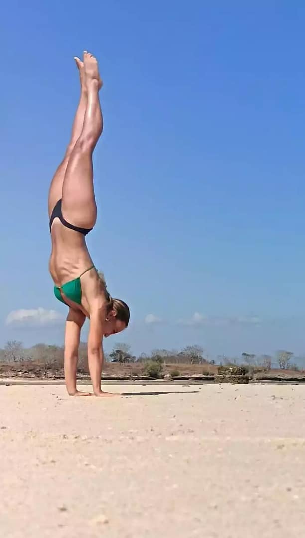 Happy Gueest at Pink Beach Lombok Hey Bali