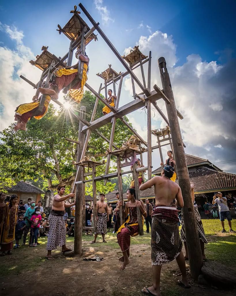 Ayunan Jantra - Tenganan Pegringsingan Village Bali