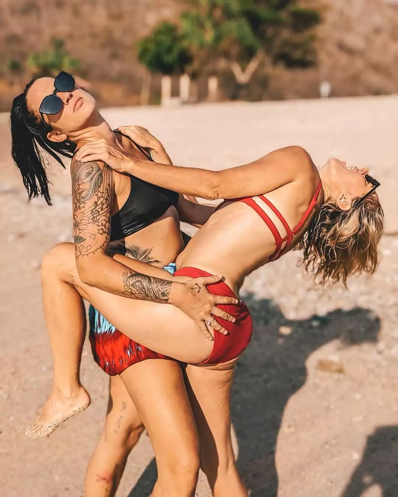 Happy Customer with Hey Bali - Lombok Beach