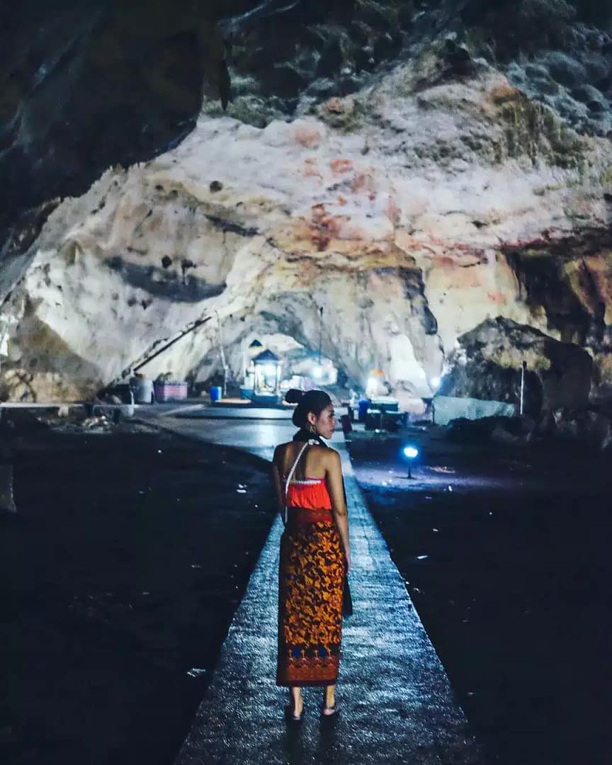 Goa Giri Putri Nusa Penida 