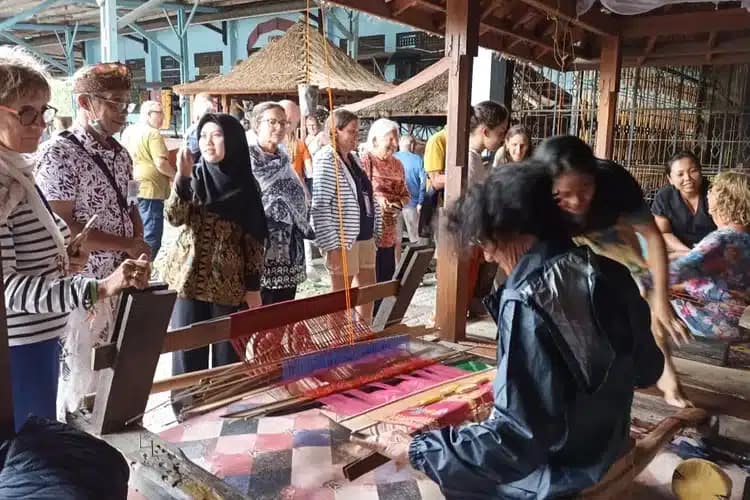 Private Sasak Village Tour in Lombok