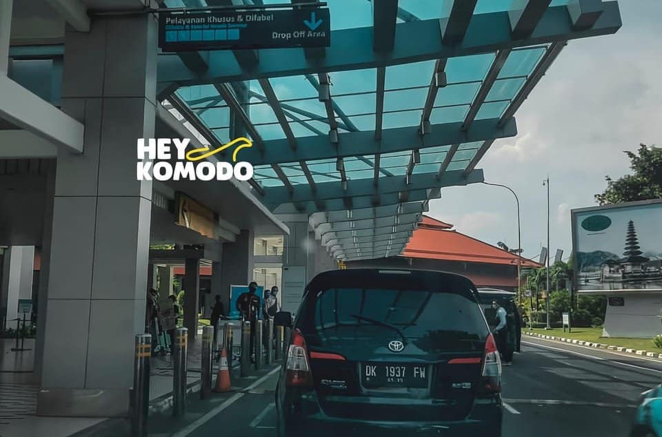 Photo of Hey Bali car at airport Ngurah rai departure when dropping off guests