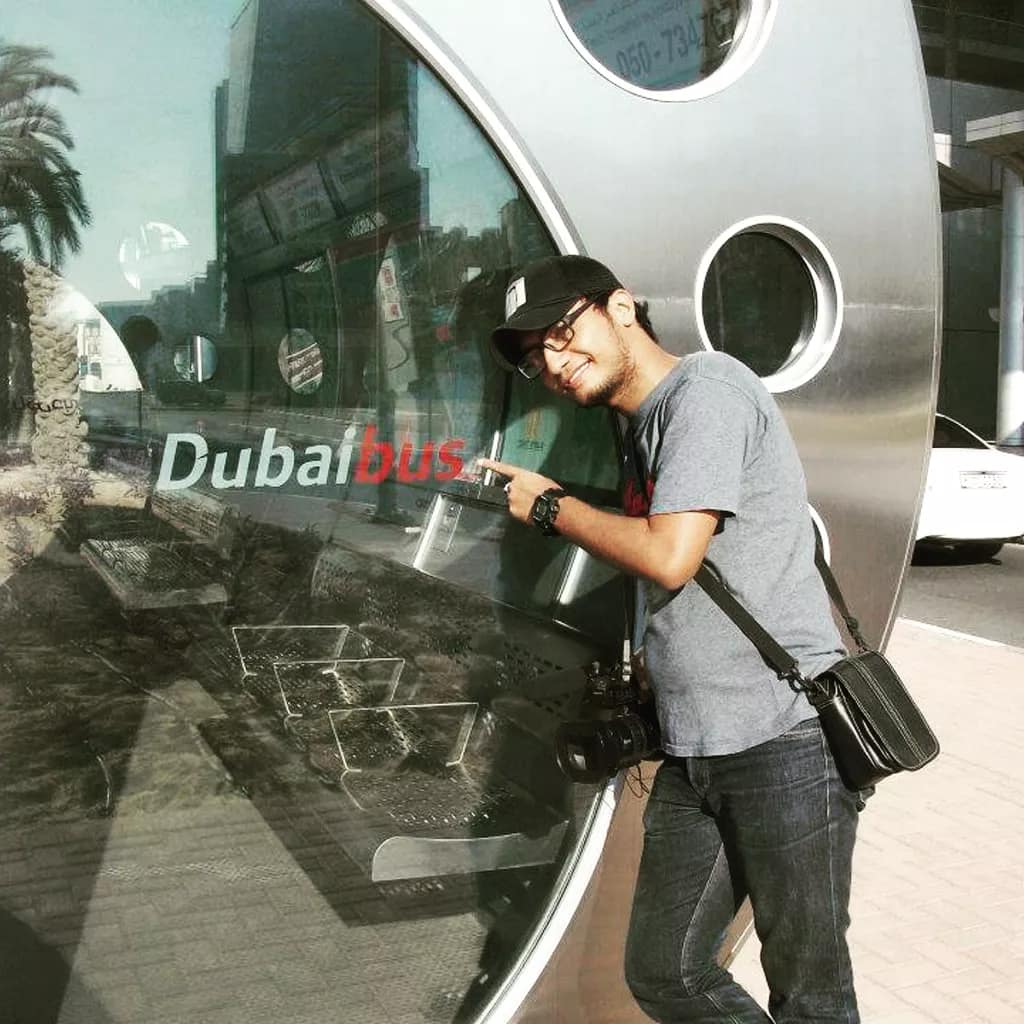 Photo of Giostanovlatto during a pre-wedding photo and video session for an Indonesian celebrity couple