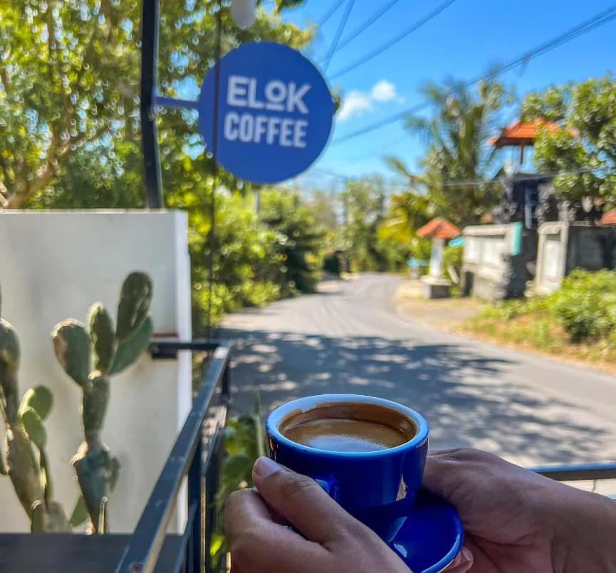 Elok Breakfast Coffee: The Early Riser's Champion - Coffee Shop Opens Early in Pecatu