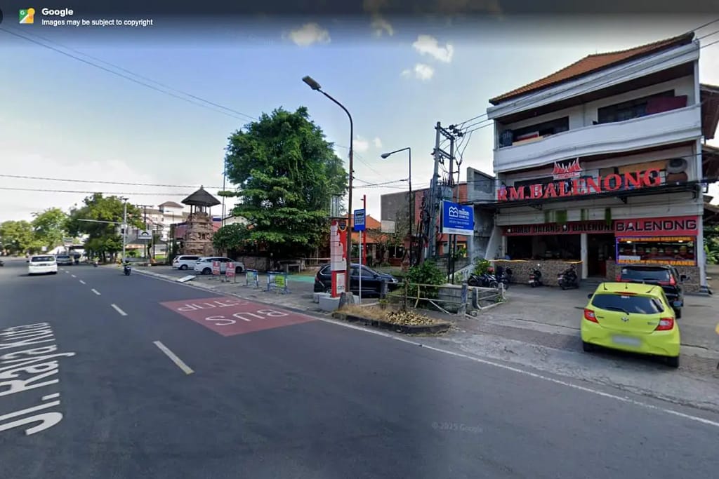 Balenong Kuta: The 24/7 Padang Powerhouse